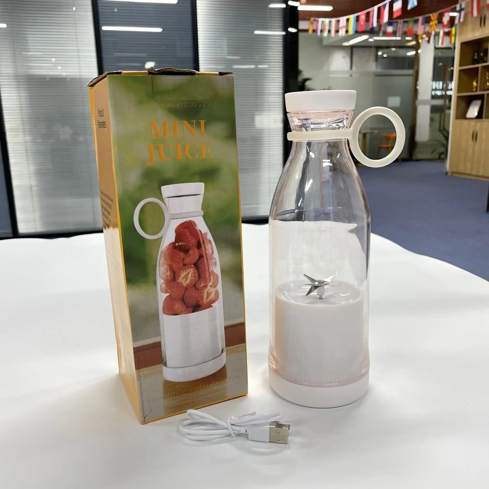 🍓✨ Mini Juice™ — Tu licuadora portátil que te acompaña a donde vayas